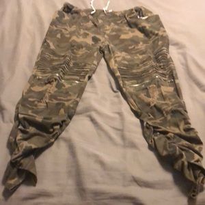 A pair of army pants from Love University size 2xL